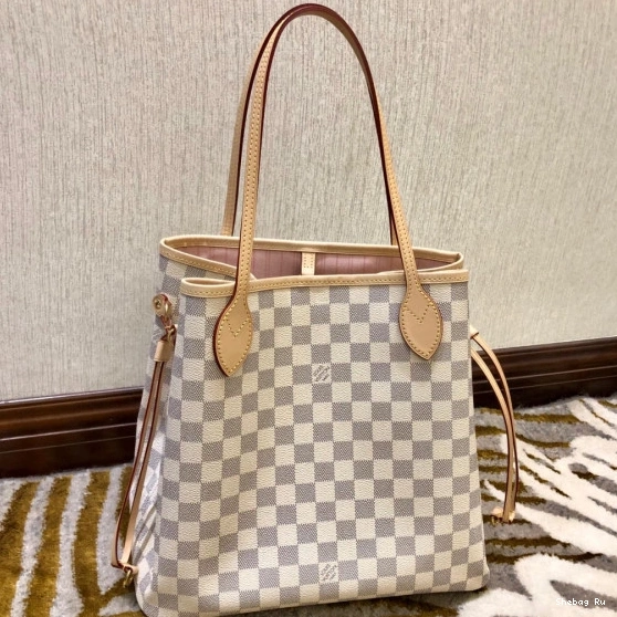NEVERFULL Louis Vuitton MM  0709
